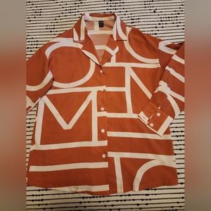 Graphic caramel blouse